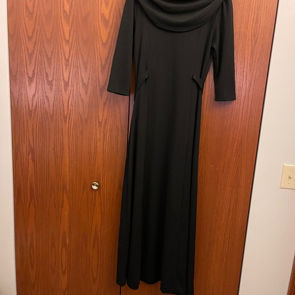 Black | formal style | maxi dress - Picture 10 of 12